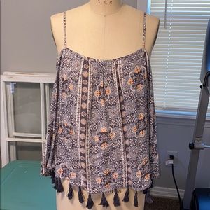 American Eagle off the shoulder top, size L